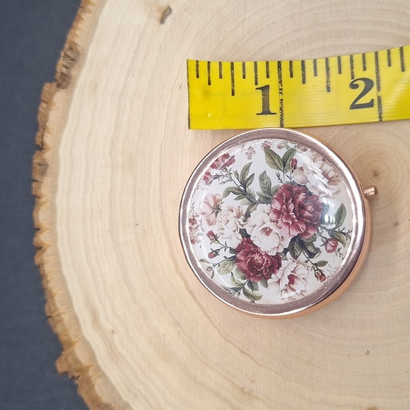 Vintage Floral Rose Gold Pill Box - Compact Travel Organizer - Picture 8 of 8